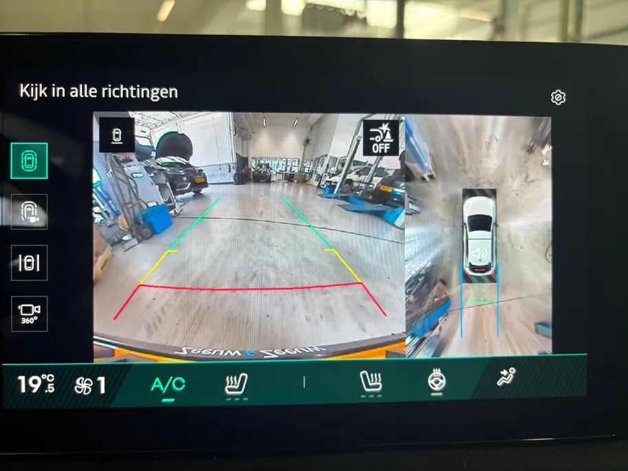 Renault Clio 1.8 Hybrid 160 esprit Alpine AUTOMAAT STOELVERWARMING STUURVERWARMING NAVI APPLE CARPLAY ANDROID AUTO LM VELGEN ALPINE ESPIRT UITVOERING !!!LET OP DEMO VRAAG NAAR ACTUELE KMSTAND!!!