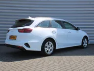 Kia Ceed Sportswagon 1.5 T-GDi DynamicLine | Airco | Cruise | Camera | Navi | 16' LM | LED | PDC |
