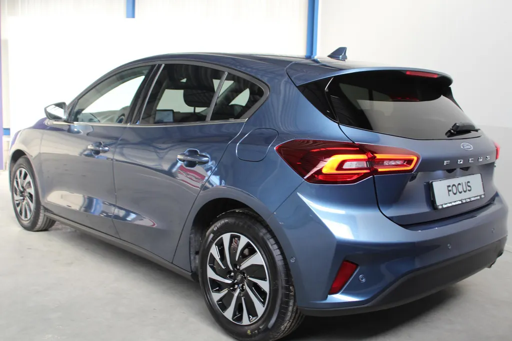 Ford Focus 1.0 EcoBoost 125PK Hybrid Titanium | Winterpack | Driver Assistance Pack | Parkingpack | Apple Carplay / Android Auto | DAB radio | Full LED | Keyless Entry & Start | Parkeersensor voor & achter | NL Auto |