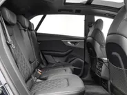 Audi Q8 55 TFSI e quattro Pro Line S 394 PK · 22' LM Velgen · Glazen panorama dak · B&O Premium 3D · Assist. plus, remote park · Stoelventilatie + Massage · Trekhaak · Servosluiting