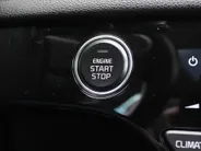 Kia Sportage 1.6 T-GDI Black Edition | Stuur-/stoelverwarming v+a | Schuifdak | Leer | Camera | Elek. achterklep | Cruise | PDC | Navi | 17' LM | Zeer nette auto! |