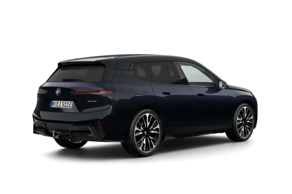 BMW iX xDrive45 101 kWh