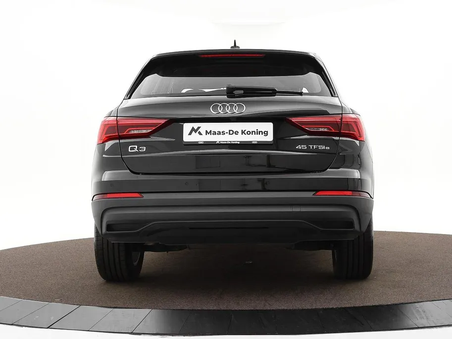 Audi Q3 45 TFSIe 245pk S-tronic Advanced Edition · SOH 92,5% · Camera · Apple/Android Car Play · S line interieur · P-Sensoren · Elek. Achterklep · 18'' Inch · Stoelverwarming ·