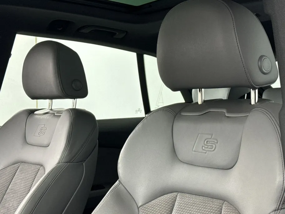 Audi Q8 55 TFSI-e quattro S-Line | Panoramadak | Luchtvering | 21'' L.M. Velgen | SoH 100%