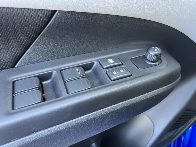 Suzuki Swift 1.2 Select Smart Hybrid | Lage Kilometerstand | All Season Banden | Apple Carplay & Android Auto | 16" LM Velgen | Airco | Cruise Control