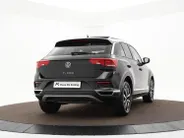 Volkswagen T-Roc 1.5 TSI 150pk DSG Style · Panoramadak · Camera · Elek. Achterklep · Dodehoeksensor · Stoelverwarming · Apple/Android Car Play ·