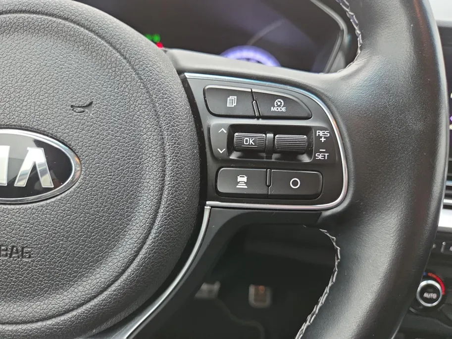 Kia Niro 1.6i Hybrid DynamicPlusLine Dealer onderhouden | Trekhaak | Stoel/stuurverwarming | Dodehoek detectie | Leder | Camera | Carplay & Android | Cruise Control Adaptief | Fabrieksgarantie t/m 23-9-2027 | NAP