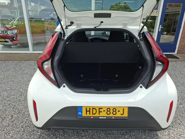 Toyota Aygo X 1.0 VVT-i MT Play AIRCO | CRUISE | NL-auto | rijklaarprijs !!