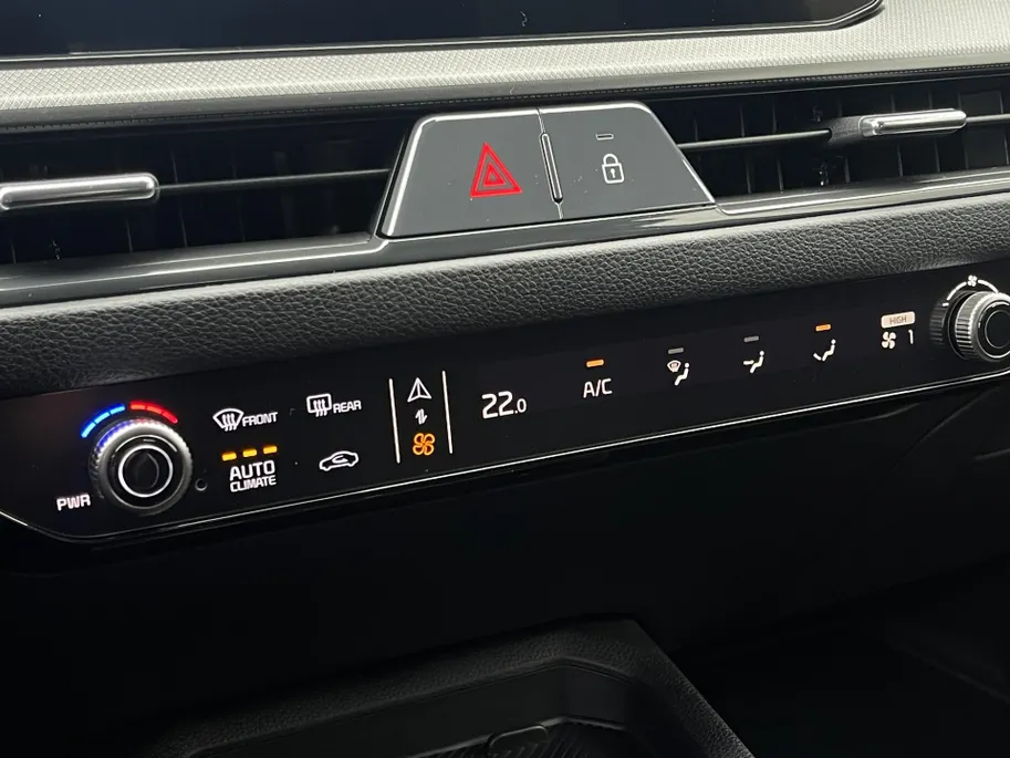 Kia Stonic 1.0 T-GDi MHEV ExecutiveLine | NU MET €1.000 inruilpremie! | Dodehoekassistentie | Stoel/stuurverwarming | Apple Carplay
