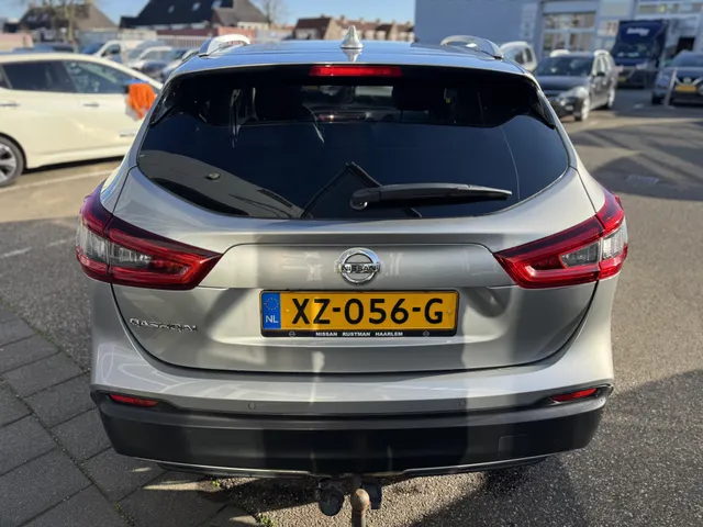 Nissan QASHQAI 1.3 DIG-T Tekna Panoramadak. Trekhaak afneembaar (1.300kg)
