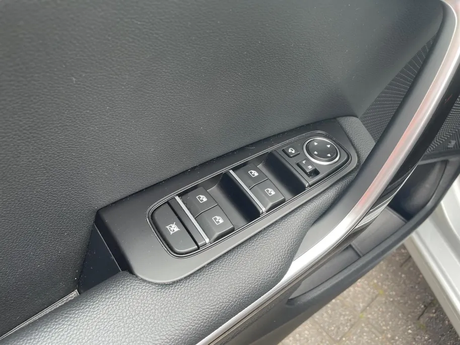 Kia Ceed Sportswagon 1.0 T-GDi ExecutiveLine | Navigatie| Climate Control| Cruise Control| Stoel verwarming| Stuur verwarming| Camera| elec. stoel met geheugen| JBL speakers| Schuif en kanteldak!