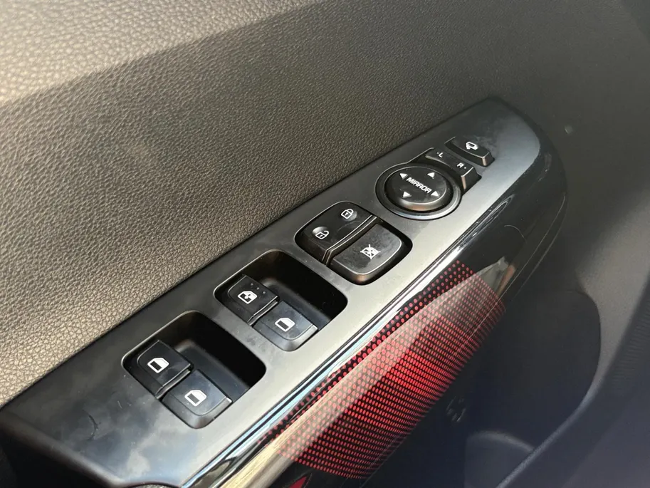 Kia Picanto 1.0 DPi GT-Line Edition | All Season Banden | Camera | Leder | Apple Carplay | Android Auto | Navi | Lichtmetalen Velgen |