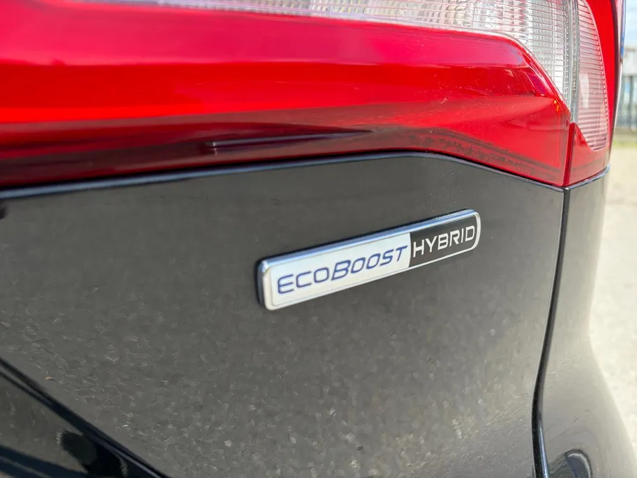 Ford Focus Wagon 1.0 EcoBoost Hybrid ST Line X Business 155PK | B&O | Winter Pack | Adaptieve Cruise Control | Camera | El. Achterklep | BLIS