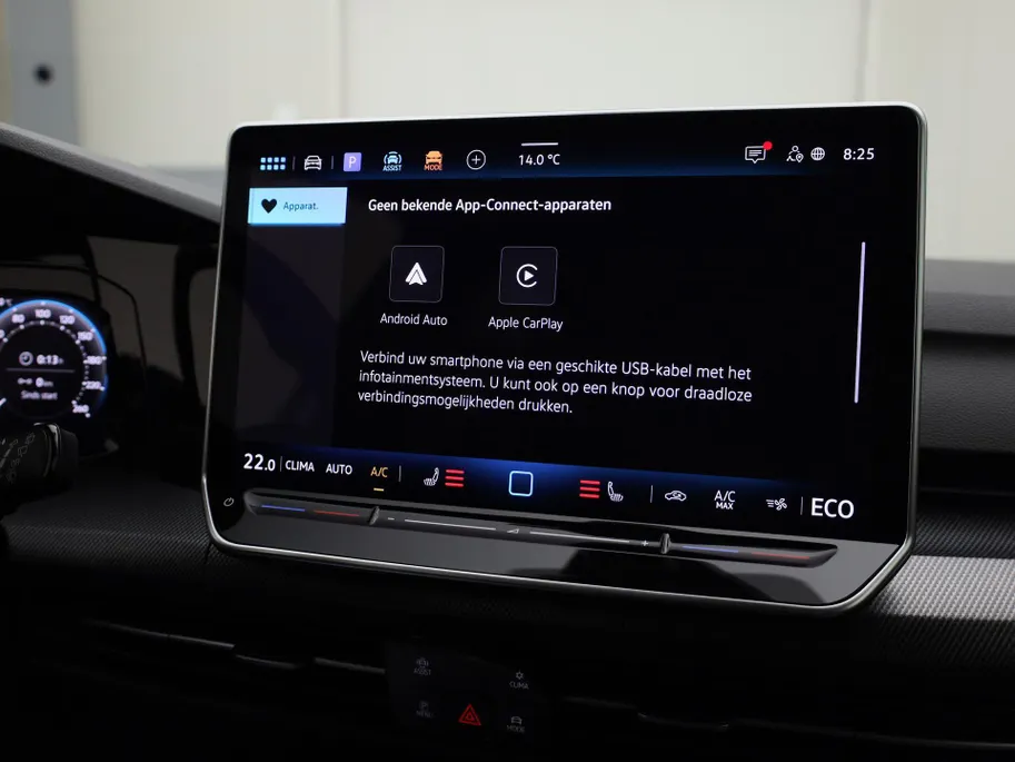 Volkswagen Golf GTE 1.5eHybrid 272PK GTE · Navigatie · Apple/Android Car Play · Camera + Parkeersensoren · Garantie t/m 18-03-2030 of 100000km · EXTRA INRUILKORTING ·