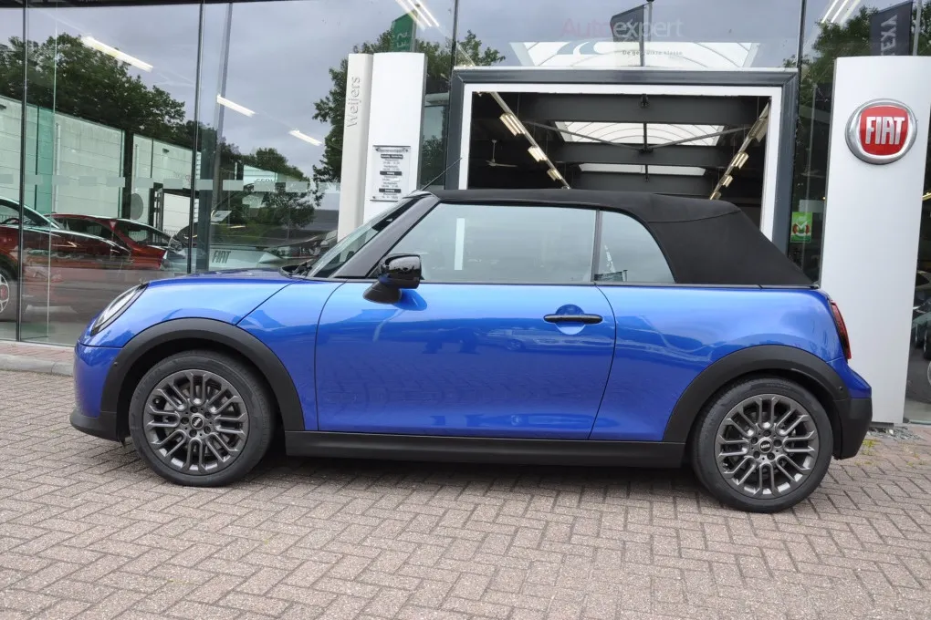 MINI Cooper Cabrio 2.0 C Fav. S