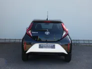 Toyota Aygo X 1.0 VVT-i MT 72pk Envy lCarplay lCruise lClima