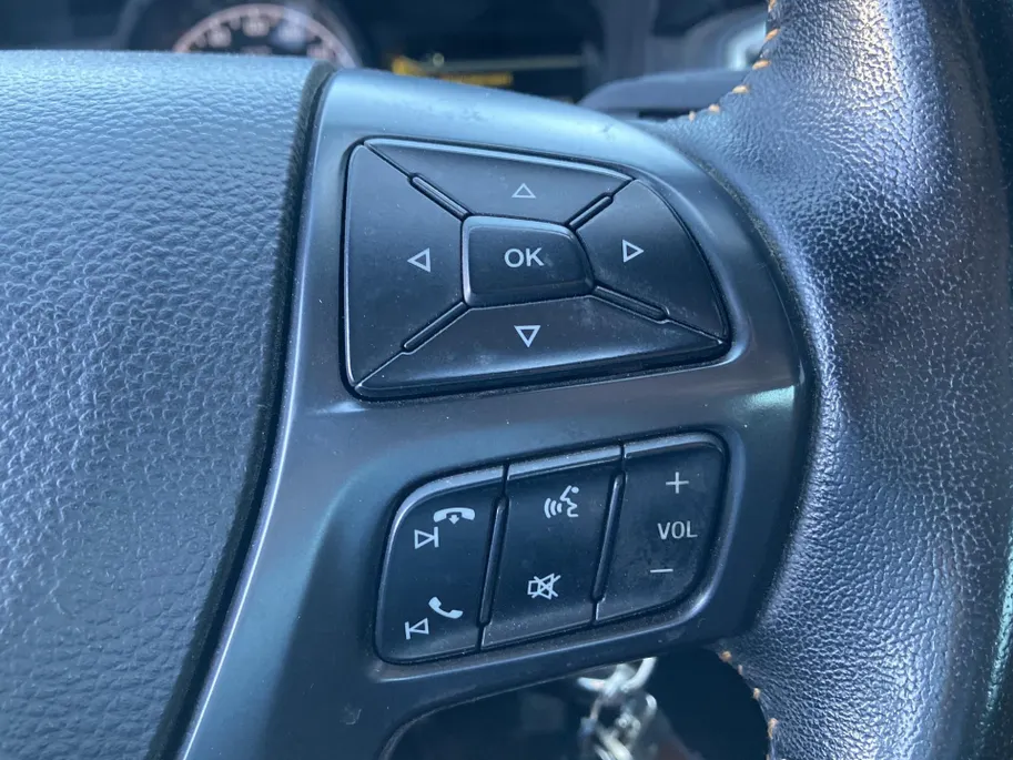 Ford Ranger 3.2 5-cilinder TDCi 200 pk 4WD Wildtrak Supercab Adaptieve Cruise Control - Navigatie - Trekhaak- afsluitbare Rollertop