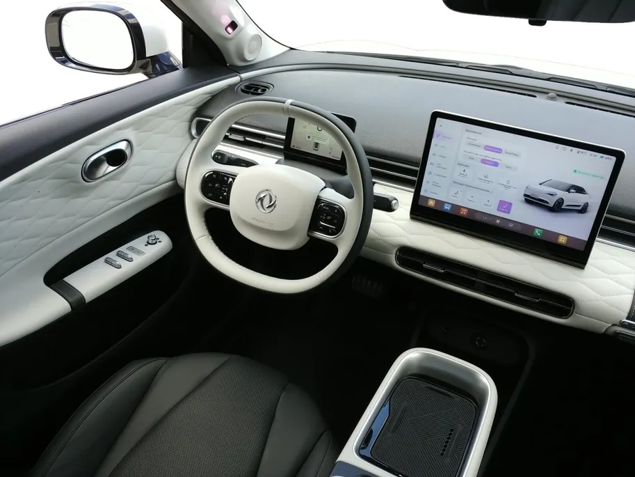 Dongfeng Box Premium Edition 42 kWh |