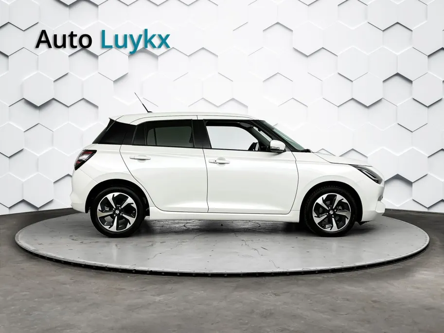 Suzuki Swift 1.2 Style Smart Hybrid Automaat | Navigatie | Apple Carplay/Android Auto | Adaptieve Cruise Control