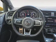 Volkswagen Golf 1.0 TSI Highline Business R | Panoramadak | Virtual Cockpit | Achteruitrijcamera | Apple/Android Auto | Dynaudio | 12 maanden garantie |