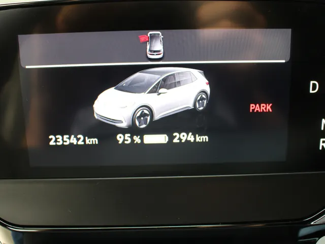 Volkswagen ID.3 Pro 58 kWh | Navigatie via Apple Carplay | PDC+Camera | Voorruitverw. | 19 inch LM | 93% SoH
