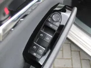 Mazda 3 2.5 e-SkyActiv-G M Hybrid 140 Exclusive-line | Nieuw | Stuur-/stoelverwarming | 360 Camera | Dodehoek detectie | HUD | Bose audio | 18' LM | LED |