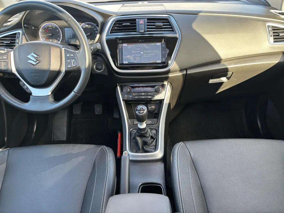 Suzuki S-Cross 1.4 Boosterjet Style Smart Hybrid | Trekhaak | Pano | ACC | Stoel Verw |