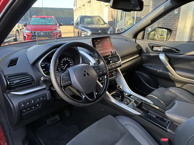 Mitsubishi Eclipse Cross 2.4 PHEV First Ed.