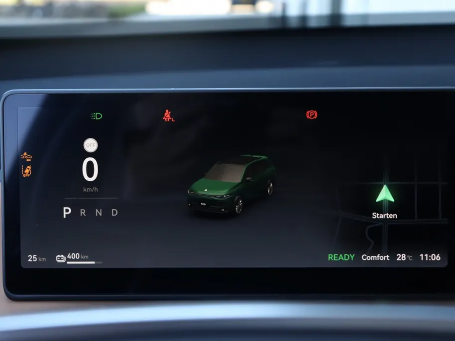 Leapmotor C10 Design 81.9 kWh 300 PK | Glazen Dak | 360cam | Winter | 20'