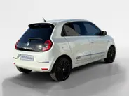 Renault Twingo Z.E. E-Tech Série Limitée Urban Night 22 kWh Automaat | SOH-Waarde 94% | Navigatie | Camera | Climate Control | Stoelverwarming | Lichtmetalen Velgen | Cruise Control | Parkeersensoren |