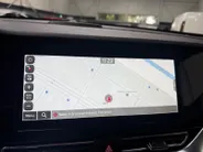Kia e-Niro DynamicPlusLine 64 kWh Dealer onderhouden | Stoel + stuurverwarming | Climate control | 3 Fase laden |