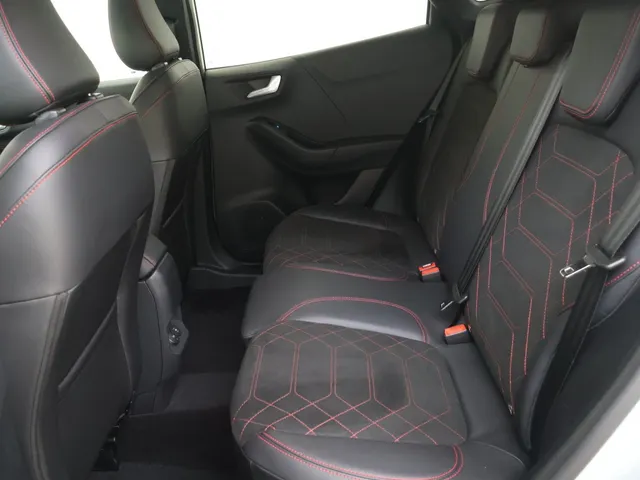 Ford Puma 1.0 EcoBoost Hybrid ST-Line X | winter pakket