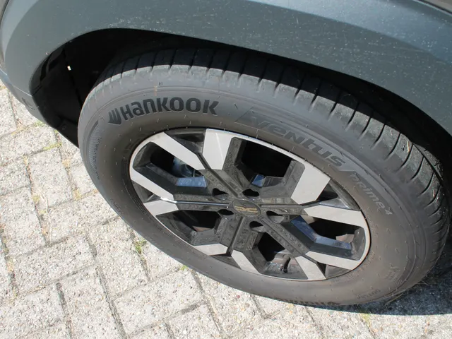 Dacia Duster 1.6 Hybrid 140 Extreme *DEMONSTRATIEWAGEN*