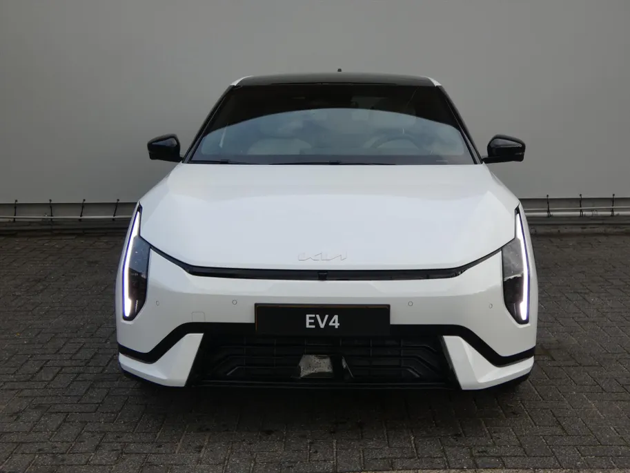 Kia EV4 81,4 kWh 204PK GT-PlusLine | 595KM ACTIERADIUS | IN BESTELLING