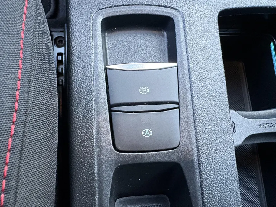Ford Focus Wagon 1.0 EcoBoost Hybrid ST Line
