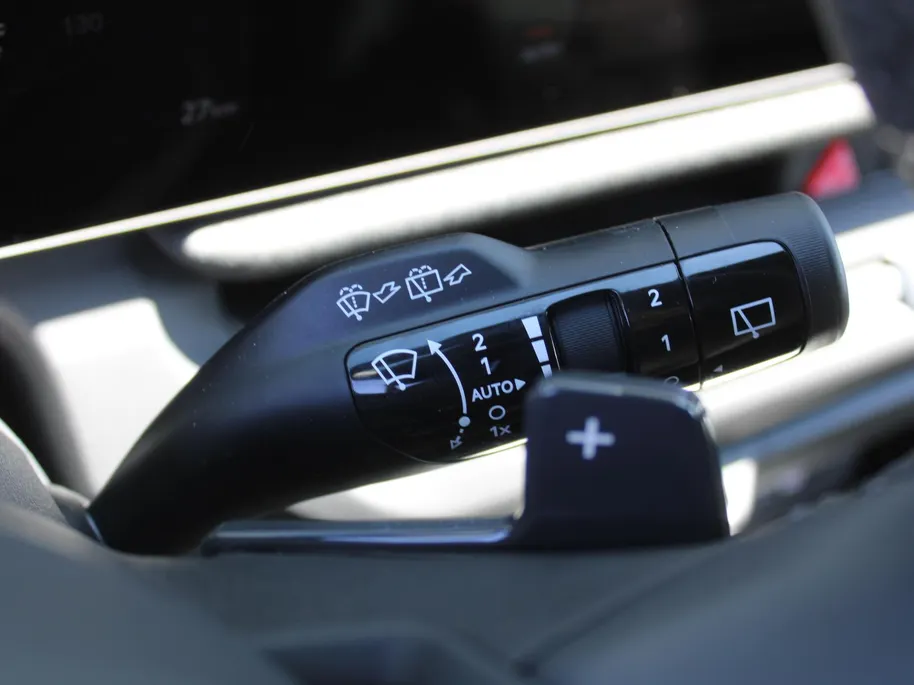 Kia Seltos Seltos 1.6 T-GDi DCT7 X-Line Demo Edition | Stuur-/stoelverwarming + ventilatie | 360 Camera | Leer | Elek. stoelverstelling | Inductielader | LED | 19" LM |