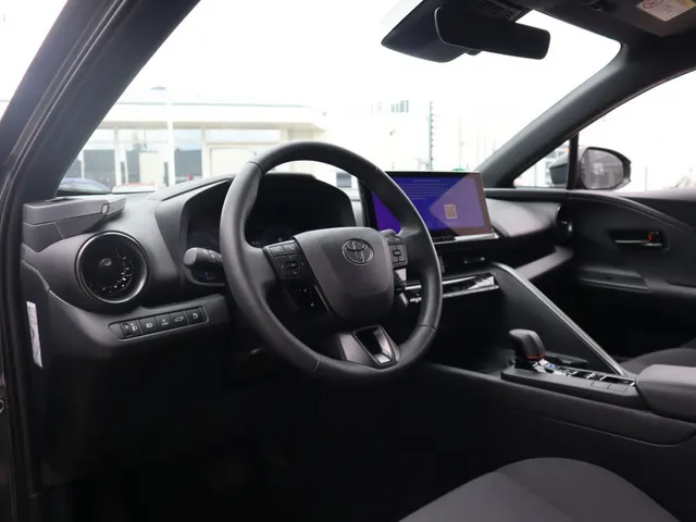 Toyota C-HR 2.0 PHEV 220 First Edition | Trekhaak | Stuur en stoelverwarming VERKOCHT