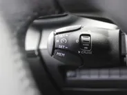 Peugeot 2008 1.2 PureTech 130 Allure | Automaat | Camera | Clima | Cruise | Navi | 17' LM | LED | Apple Carplay/Android Auto |