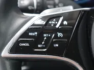Mercedes-Benz E-Klasse Estate 200 Business Solution l Trekhaak l Carplay l Sfeerverlichting