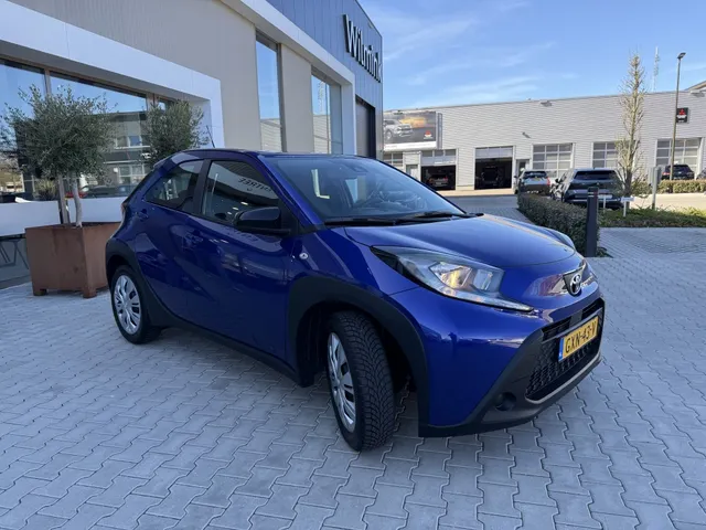 Toyota Aygo X 1.0 VVT-i MT Play | Camera | Carplay | Adap. cruise |