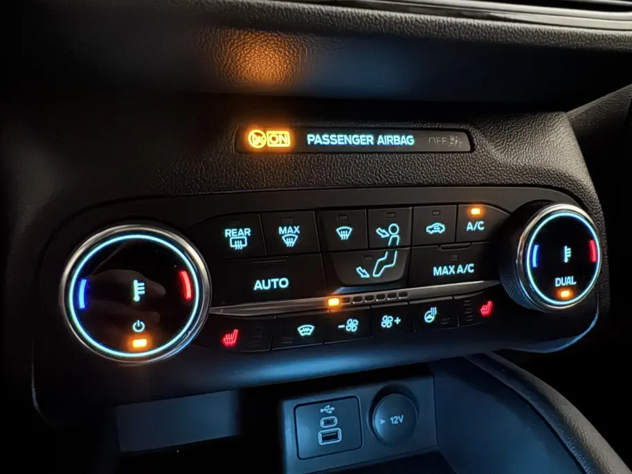 Ford Kuga 2.5 PHEV ST-Line | Elektrisch Wegklapbare Trekhaak | Panorama Dak | Winter Pack |