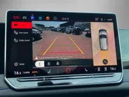 Volkswagen Tiguan 1.5eTSI/150PK R-Line · Panoramadak · Trekhaak · 360°Camera + Parkeersensoren · Garantie t/m 06-01-2030 of 100000km.