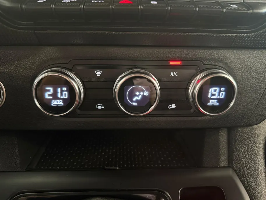 Renault Kangoo 1.5 Blue dCi 95PK advance L1 *Navi(Carplay)+Camera*Climate*Parkeersensoren*Betimmerd laadruimte!