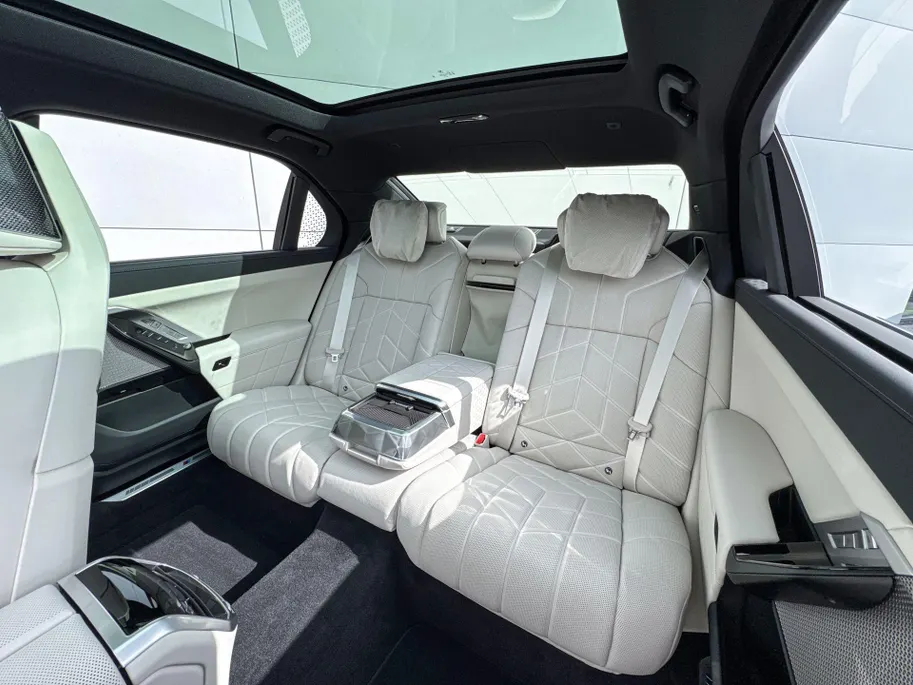 BMW i7 eDrive50 106 kWh