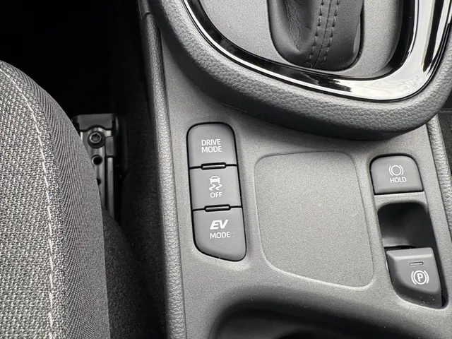 Toyota Yaris Cross 1.5 Hybrid 115 Dynamic | Blindspot | Parkeersensoren V+A