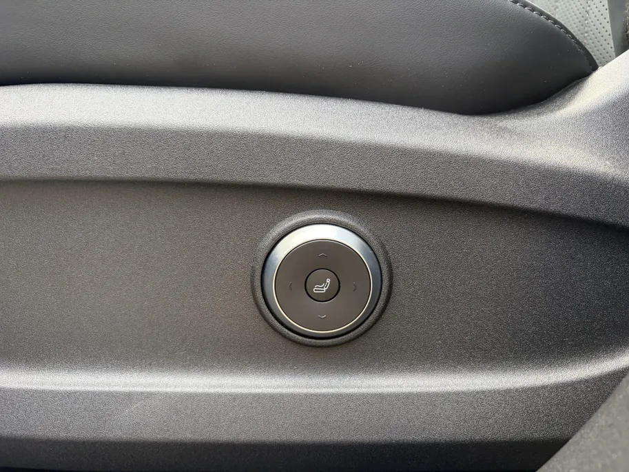 Omoda 9 SHS 1.5T SHS-P Premium - Mat Zwart