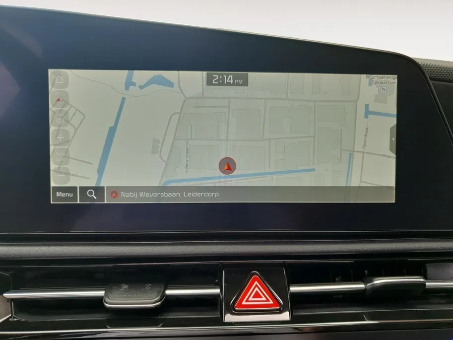 Kia Niro 1.6 GDi Hybrid DynamicPlusLine | Schuifdak | Stoel en stuurverwarming | Dodehoekdetectie | Head-up Display | Camera | verbruik 1 op 20!