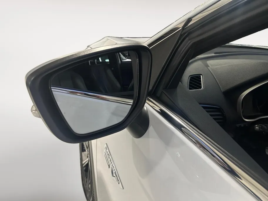 Mitsubishi Eclipse Cross 2.4 PHEV Prestige | All-Seasonbanden | Trekhaak + 13-Polige Stekker | Glazen schuif-/kanteldak |  Stoel- en stuurverwarming | Elektrisch verstelbare Voorstoelen   | Apple Carplay / Android Auto | Parkeersensoren Voor + Achter | Camera Achter | Cruise Cont