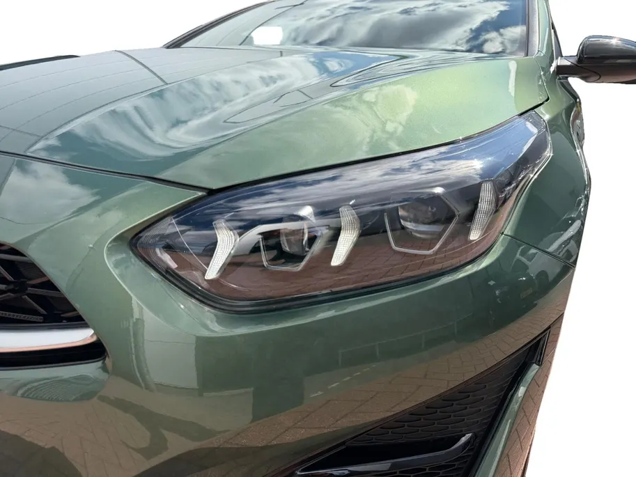 Kia ProCeed 1.5 T-GDi GT-Line 1e Eigenaar | Dealer onderhouden | Open dak | Stoel & Stuur verwarming | Navigatie | Apple CarPlay & Android Auto | Fabrieksgarantie 13-10-2030 +3x 1 jaar* | NAP