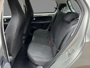 Volkswagen up! 1.0 65pk · Camera · P-Sensoren · Climatronic · Cruise Control · Telefoon Dock · 14'' Inch ·